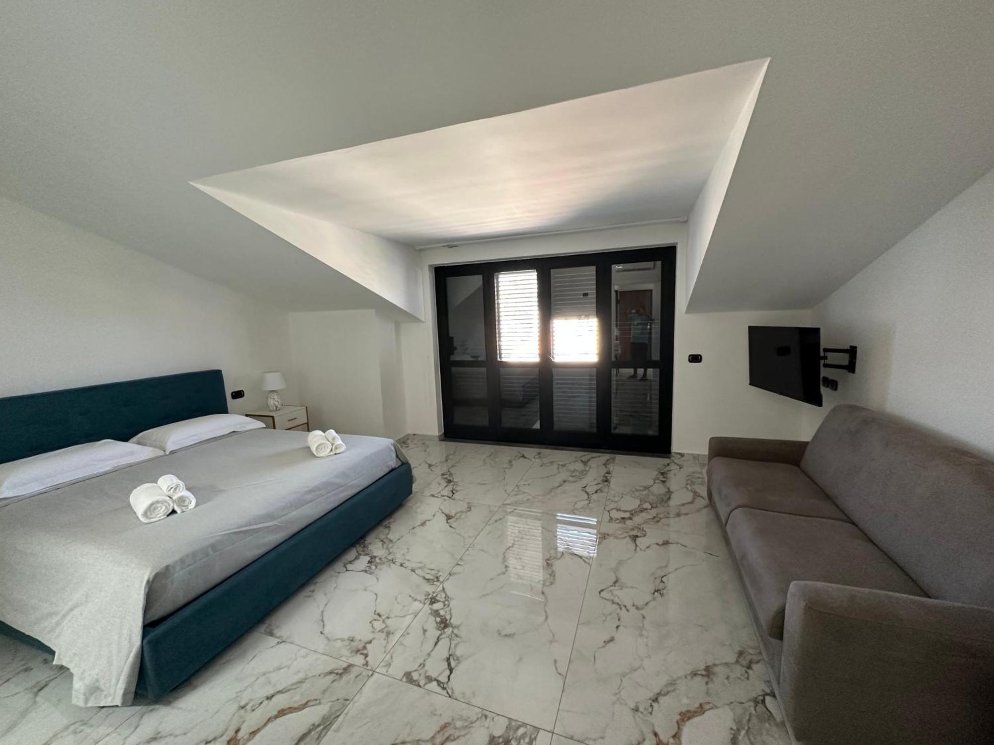 Alba Exclusive Place Hotel Bianco Exterior photo